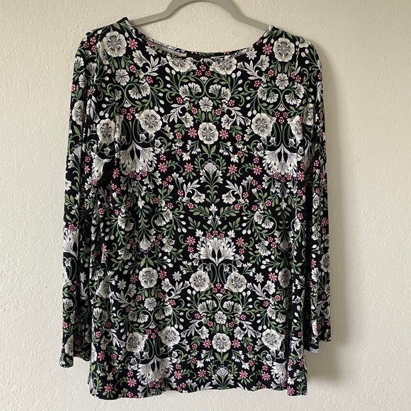J Jill Womens Shirt Floral Boatneck Size PS Black Spring Casual Flower Blouse - Picture 1 of 13